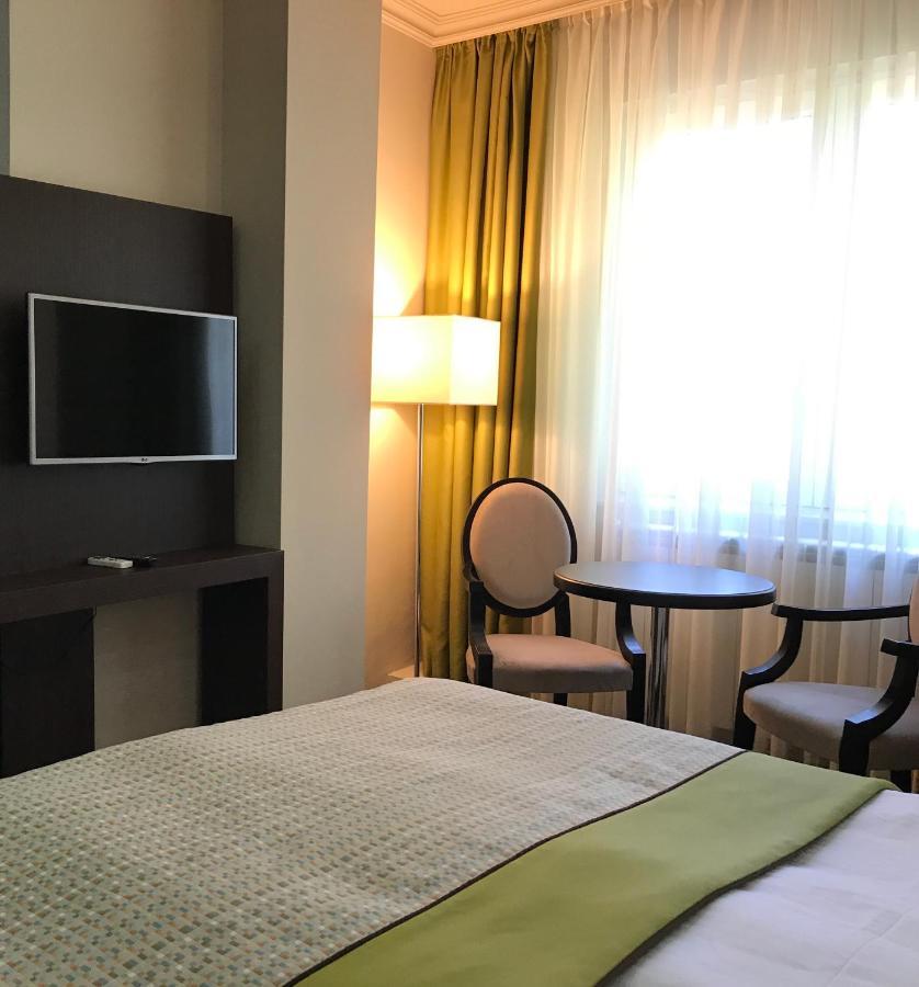 Hotel Alex Галац Экстерьер фото
